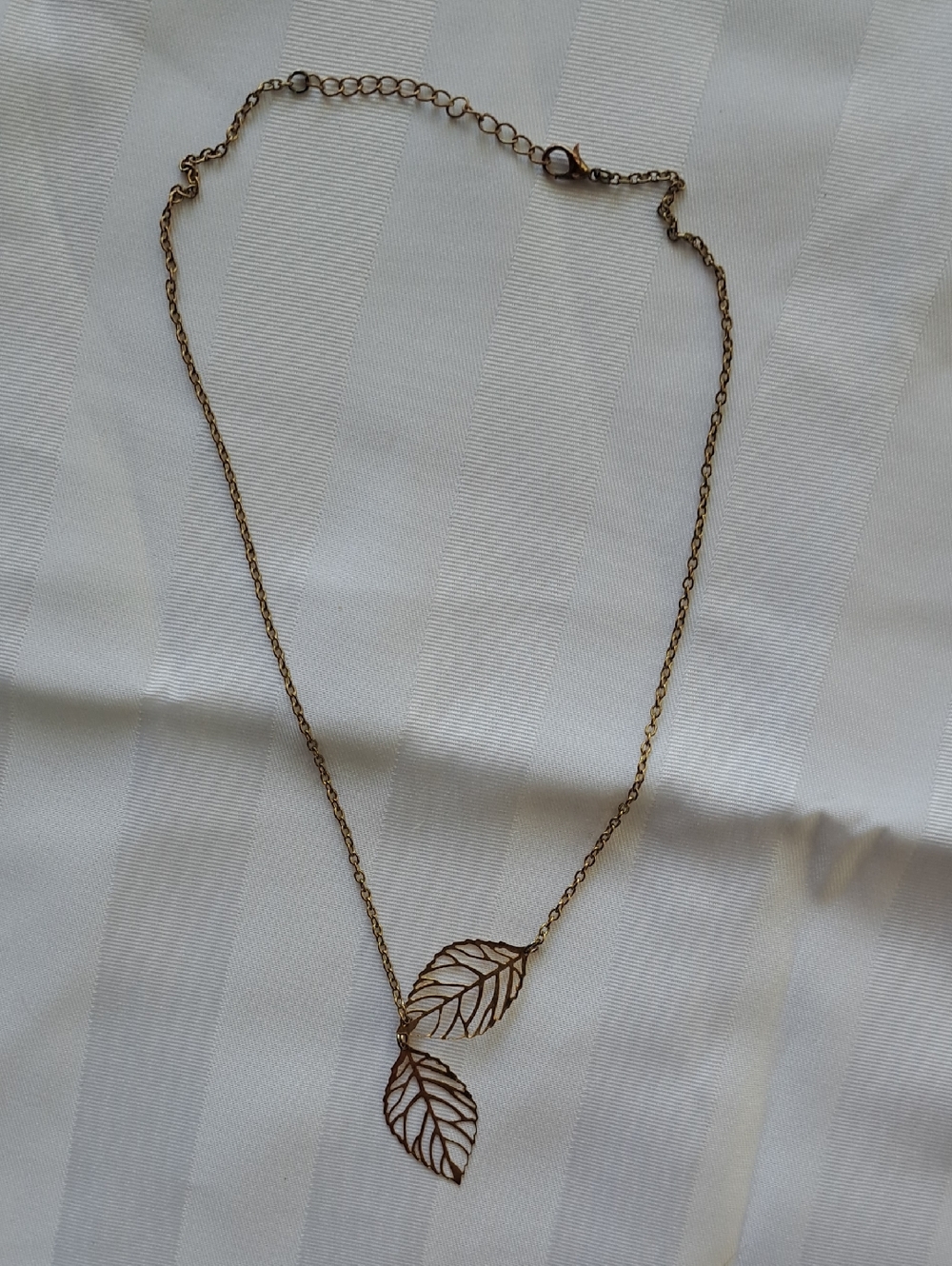 Delicate Gold Tone Leaf Pendant Necklace - Women's Jewelry